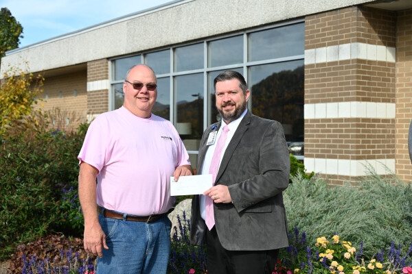 Women in Touch Receives Donation from Blue Ridge Energy Propane and Fuels 